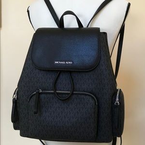Michael Kors Abbey LG Cargo Backpack